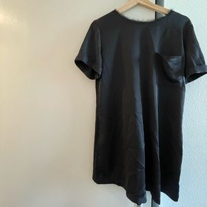 Zara dress (black) with front pocket